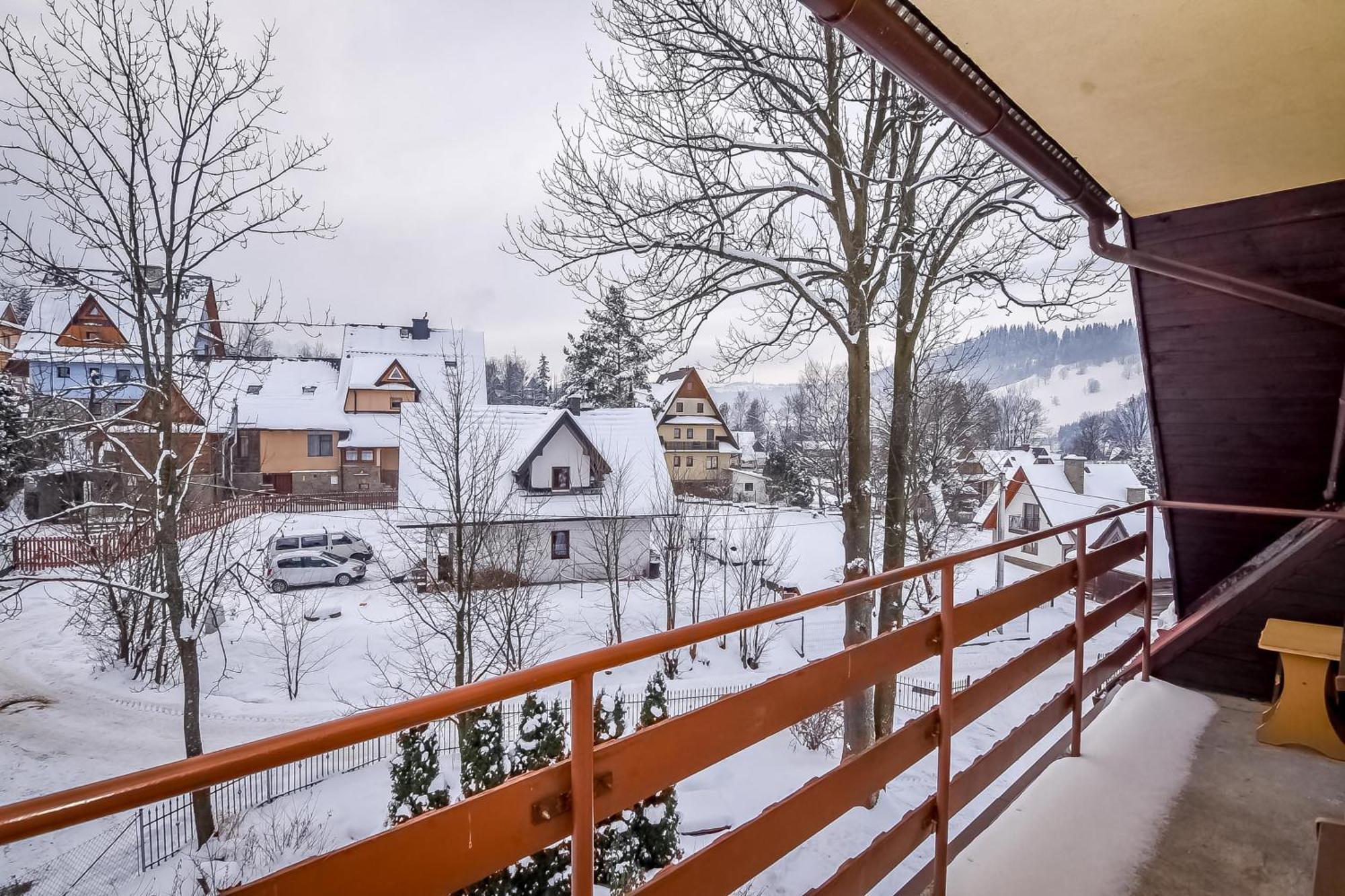 Apartamenty U Gabi Poronin Esterno foto